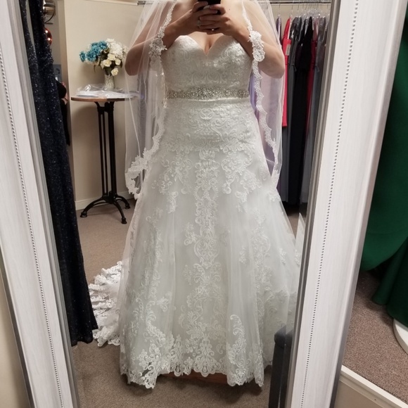 Wedding dress